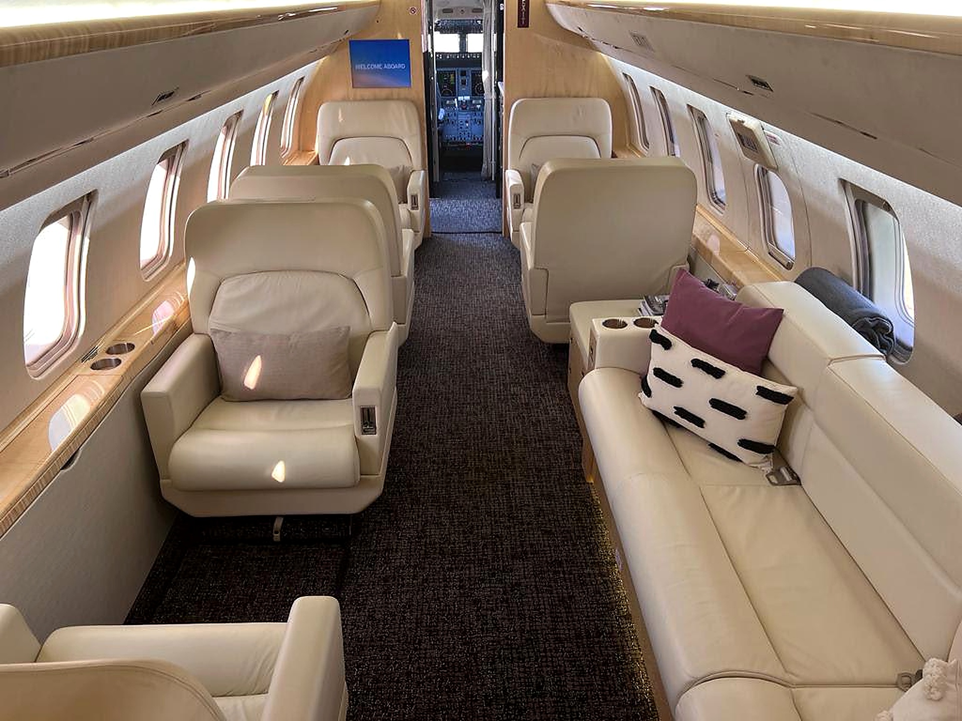 BOMBARDIER CHALLENGER 605